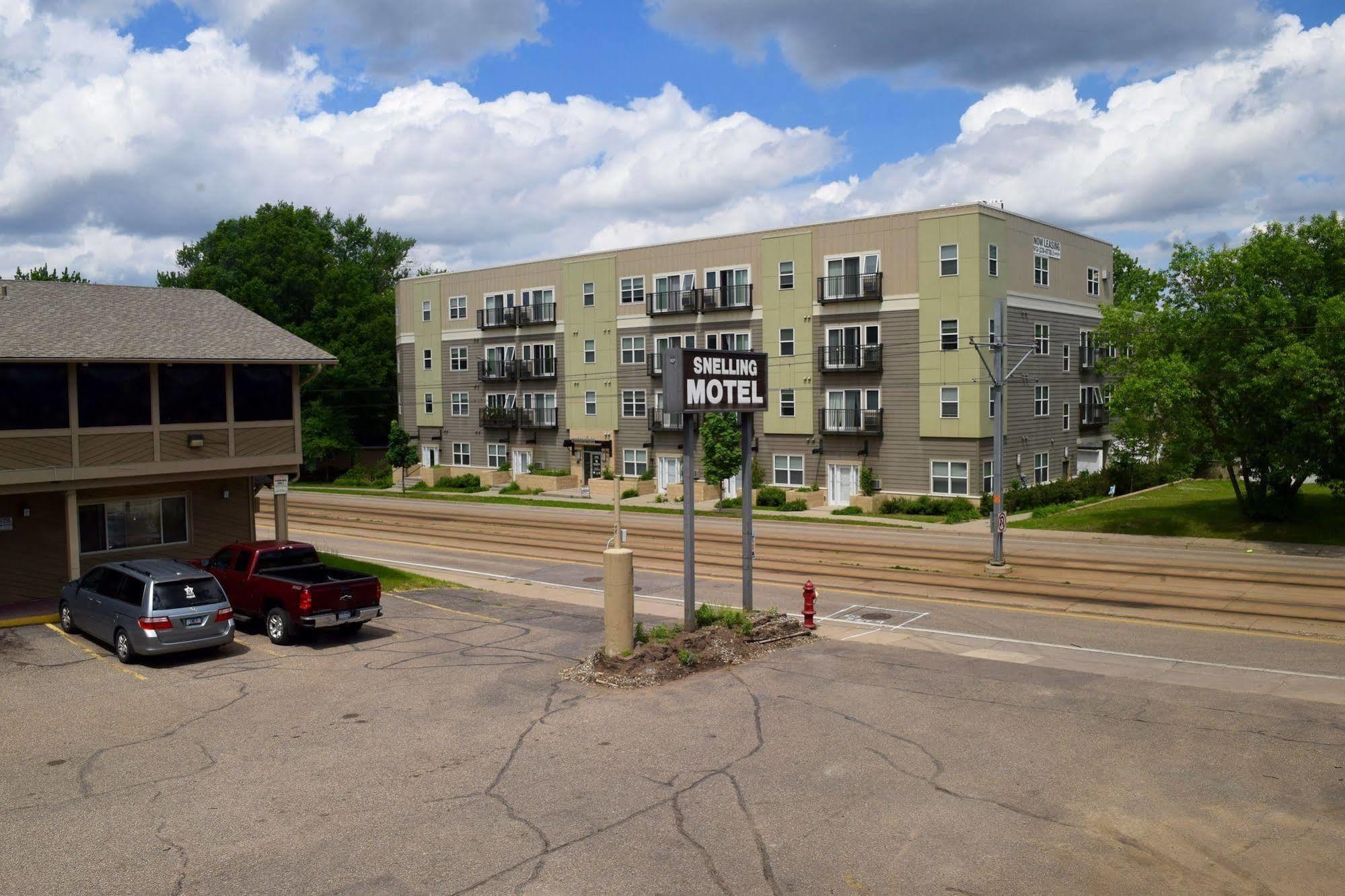 Snelling Motor Inn Mendota ภายนอก รูปภาพ