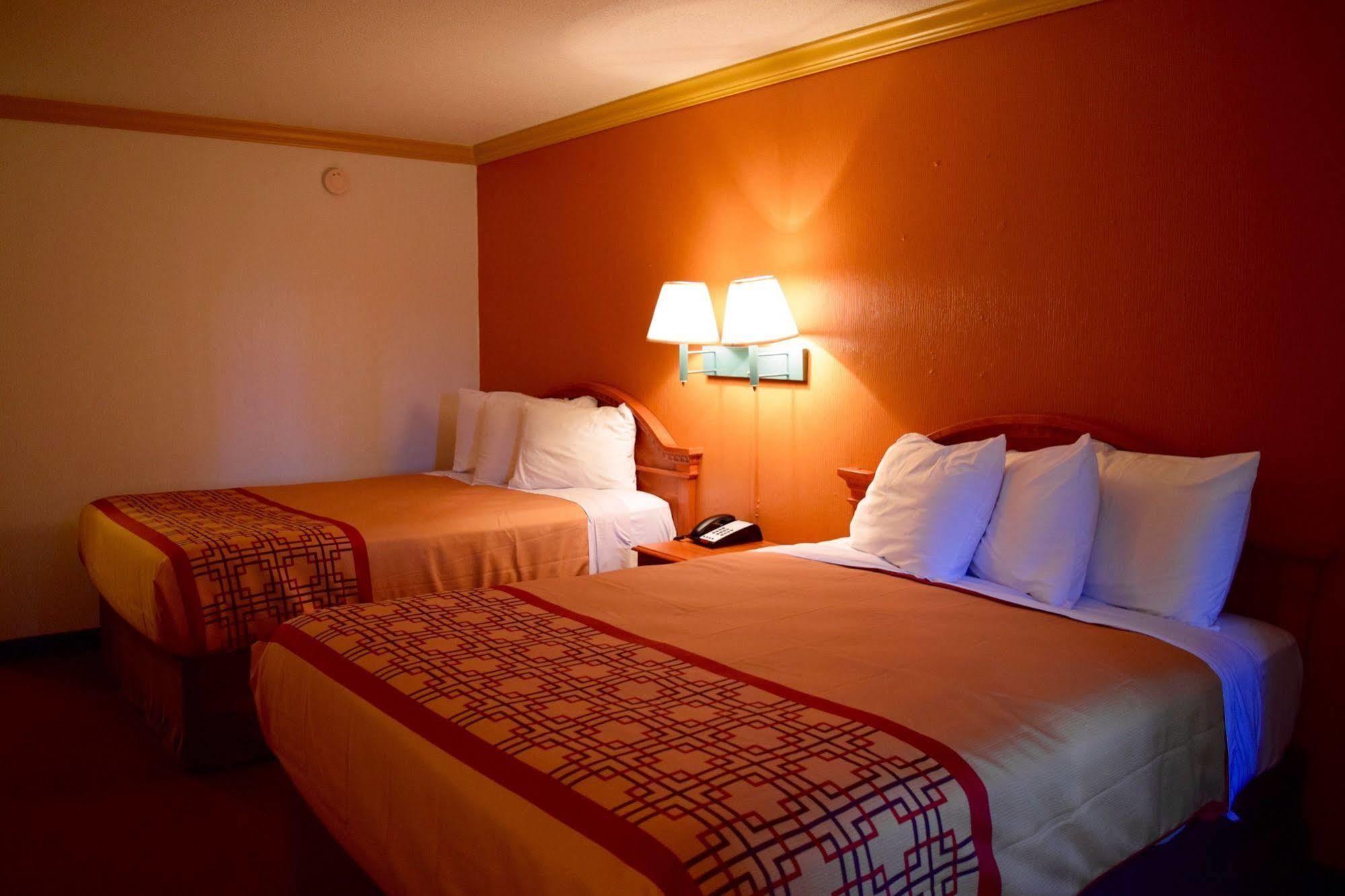 Snelling Motor Inn Mendota ภายนอก รูปภาพ