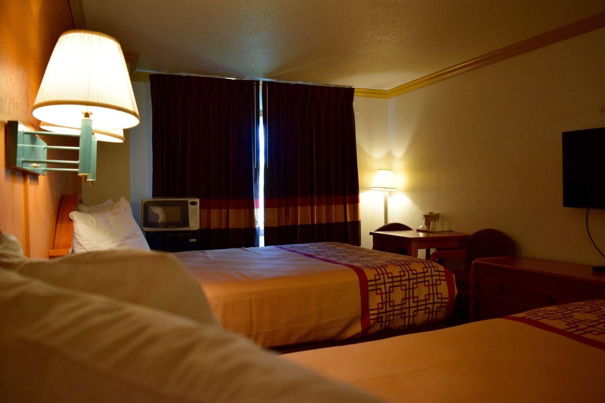 Snelling Motor Inn Mendota ภายนอก รูปภาพ